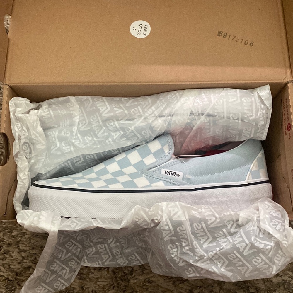 NWT-size 6- Light Blue Checkered Vans